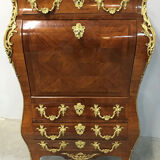 Secrétaire galbé de style Louis XV
