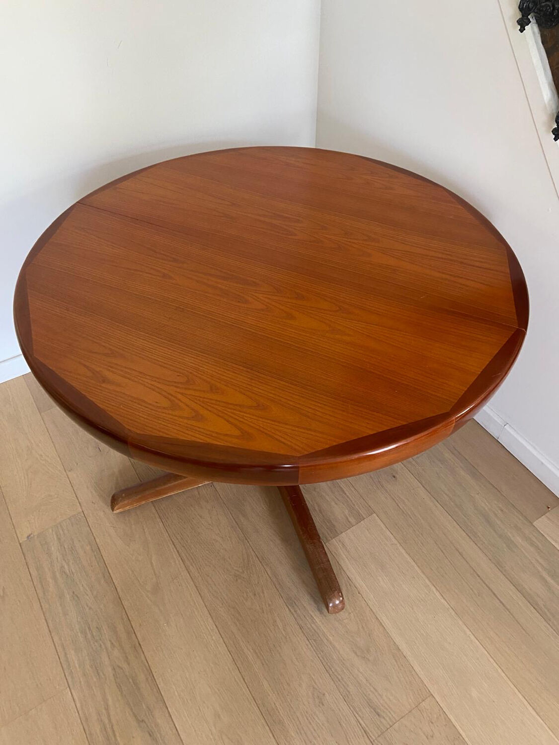 Baumann table with extensions