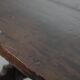 Table espagnole antique du début du XVIIIe siècle avec un pied en fonte.
