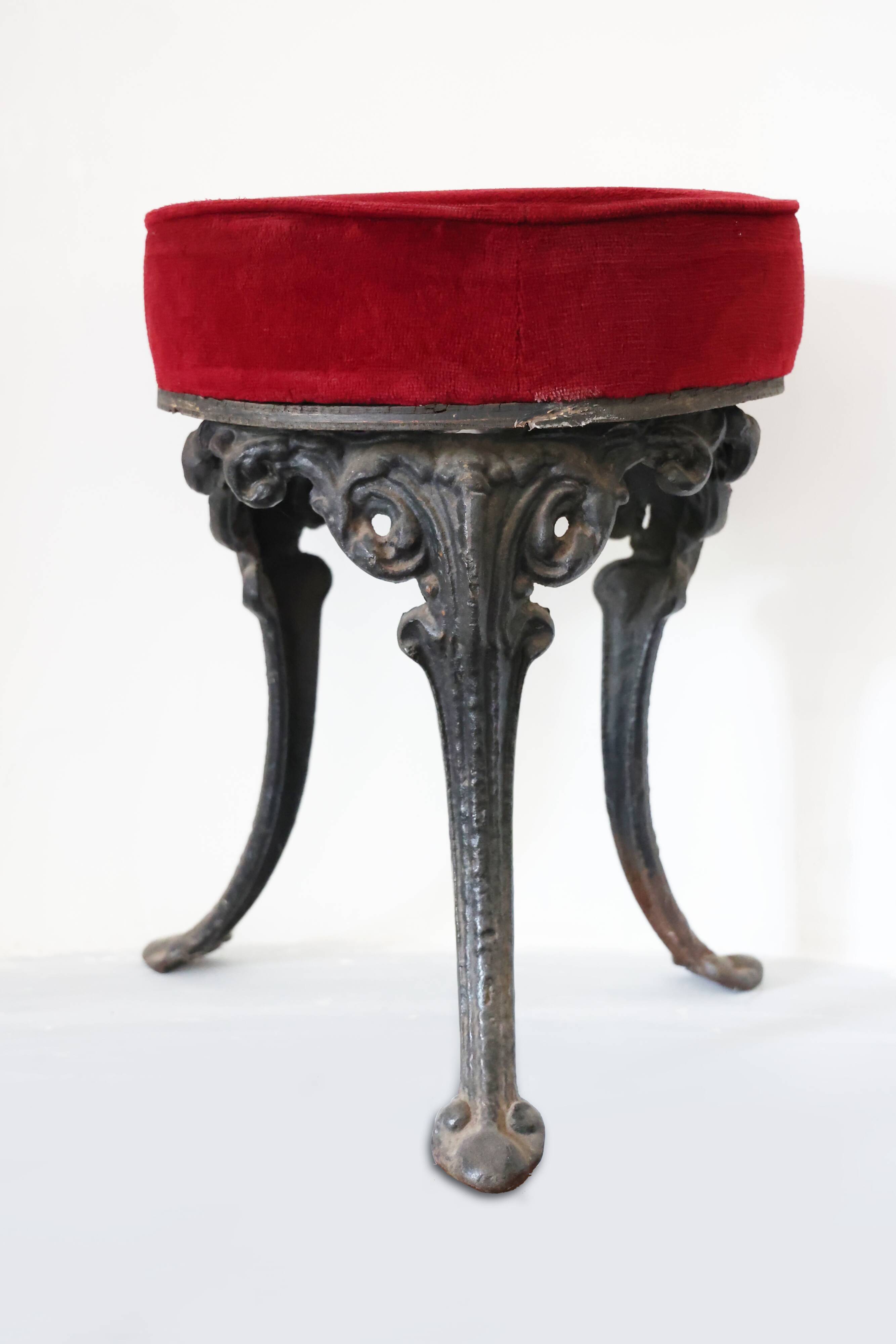 Piano stool