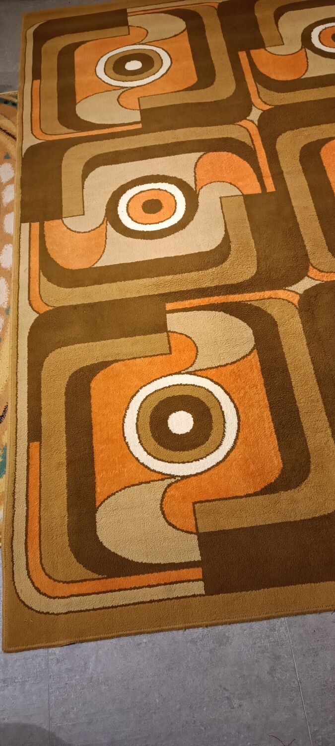 Tapis de l’ère spatiale