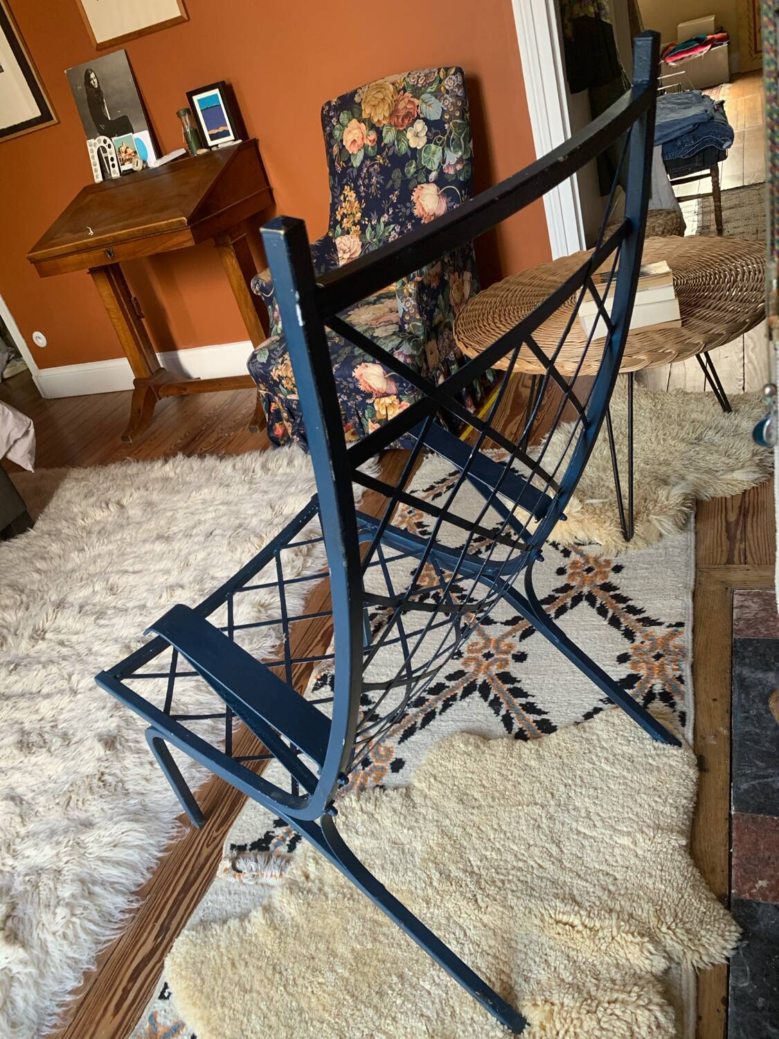Metal armchair