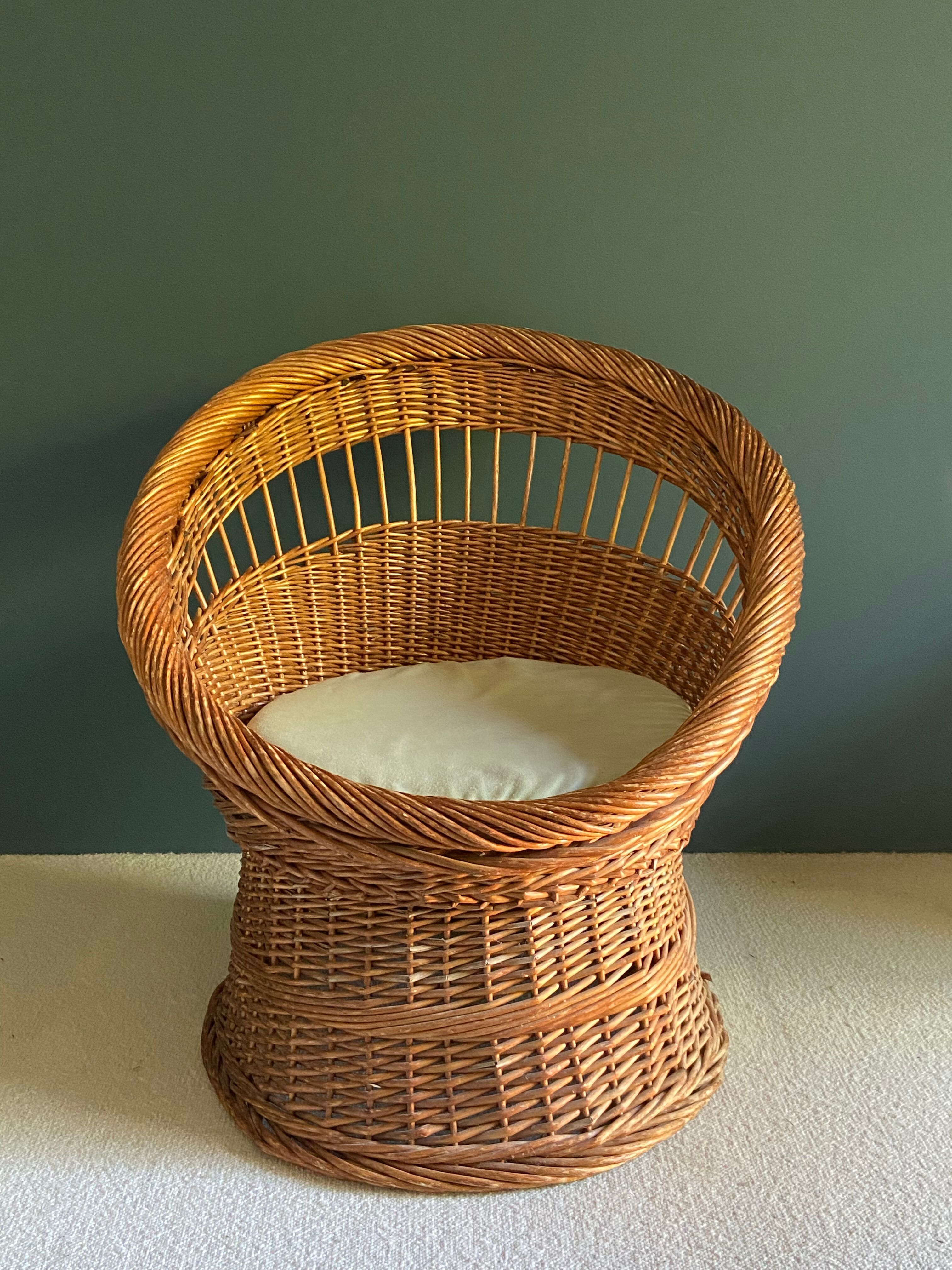 Lot de fauteuils et table en rotin osier années 70