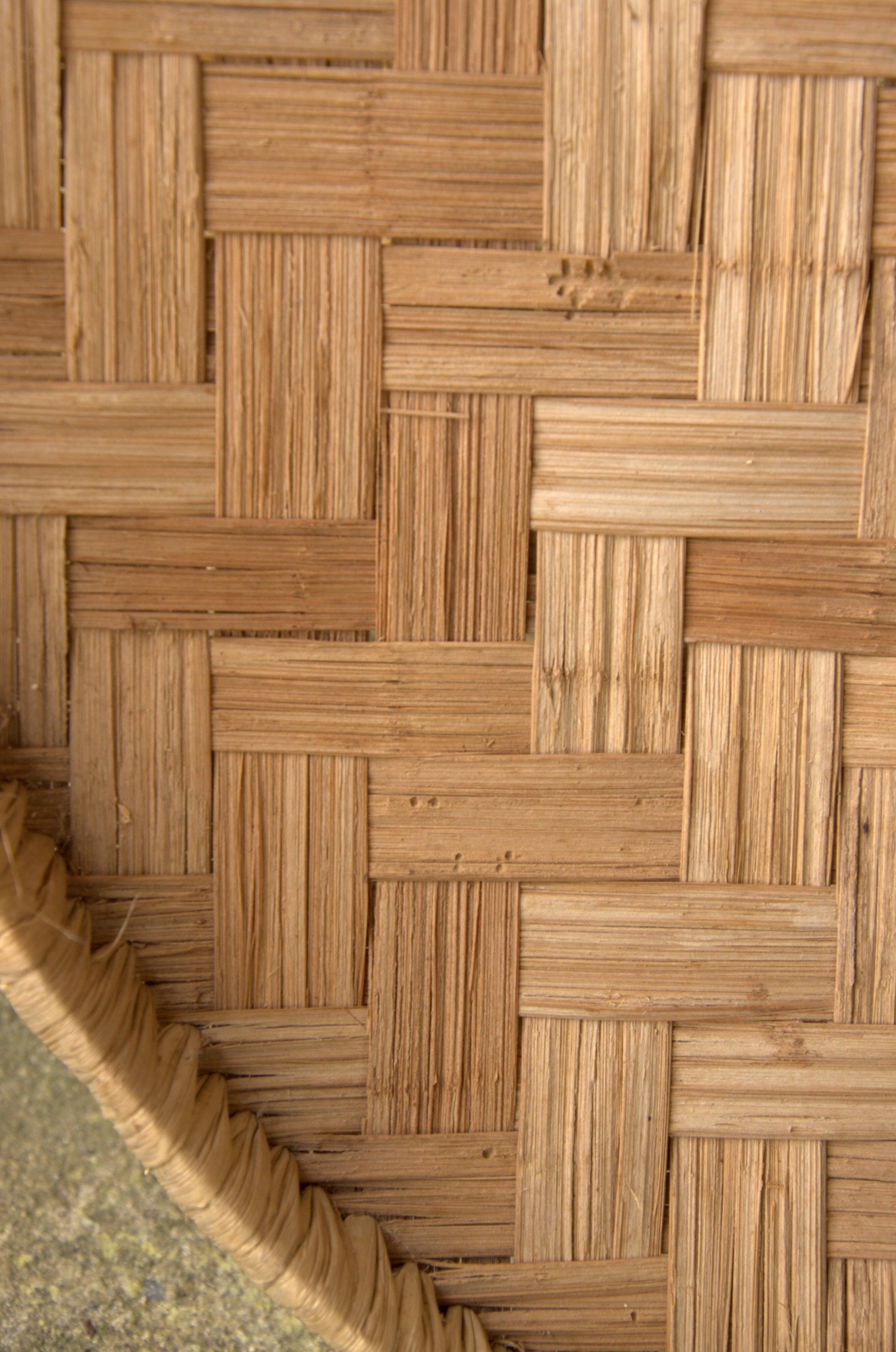 Large rice plate made of wicker, originating from Cambodia, 66cm.