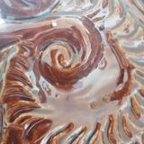 Shell cuts in roccoco earthenware