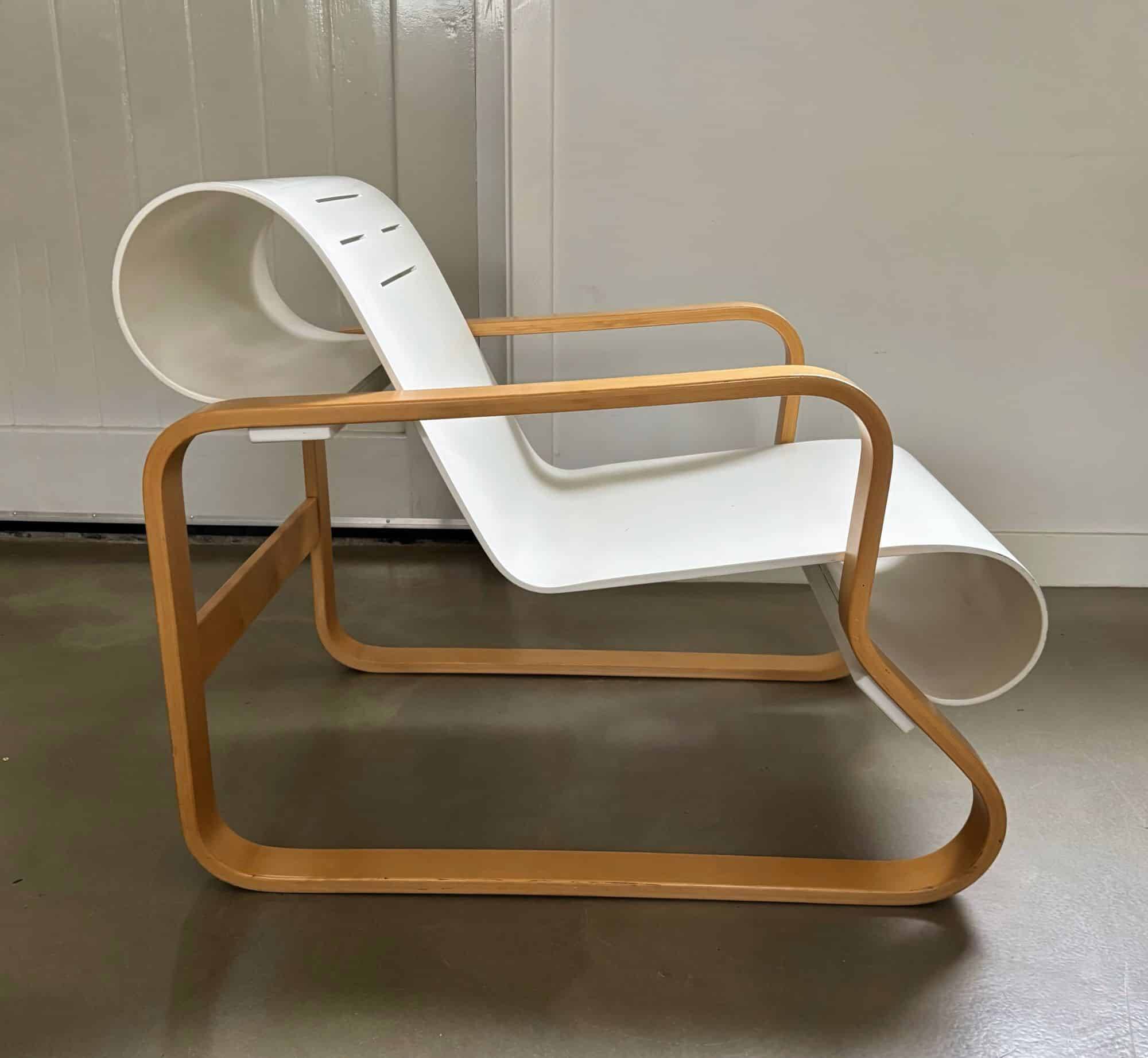 Alvar Aalto Paimio No. 41 lounge chair for Artek, 1931