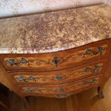 Commode en bois dessus en marbre