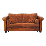 Luxurious 2.5-seater sheep leather sofa with fabric cushions in English style