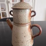 Teapot with signed sandstone filter