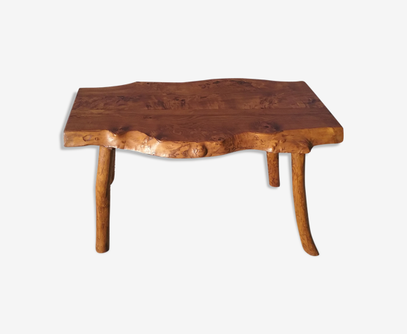 Table basse brutaliste