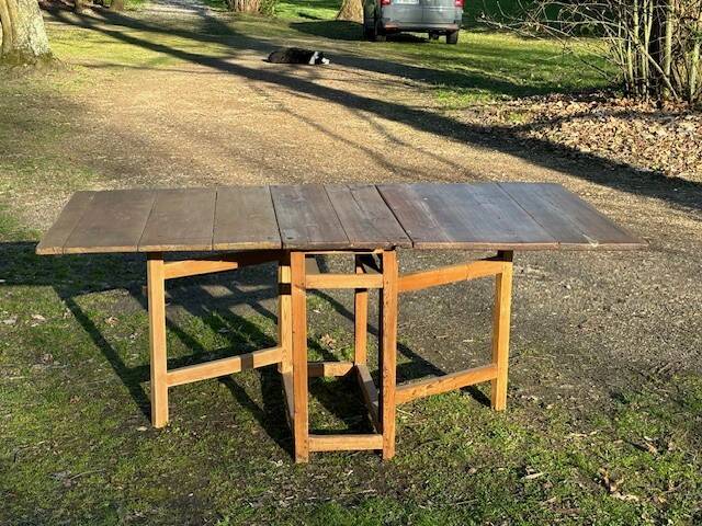 folding table - Sweden, early 19th century