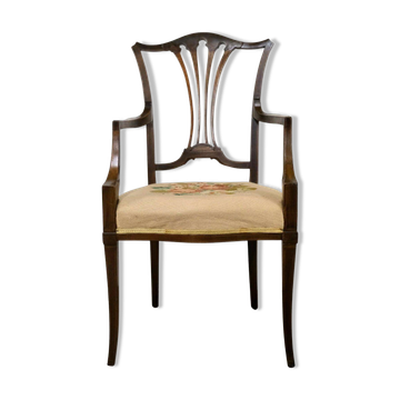 Fauteuil en bois dur Hepplewhite sur pieds délicats avec siège d'origine
