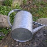Zinc watering can