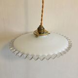 Pair of white opaline suspensions and toothed edges