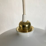 Flat opaline suspension