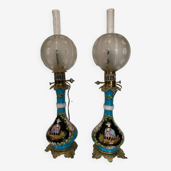 Paire de lampes Napoléon III en porcelaine polychrome XIX siècle