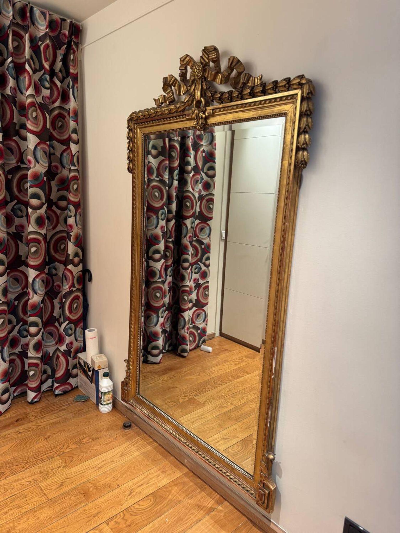 Large antique gilded carved wooden mirror – early 20th century