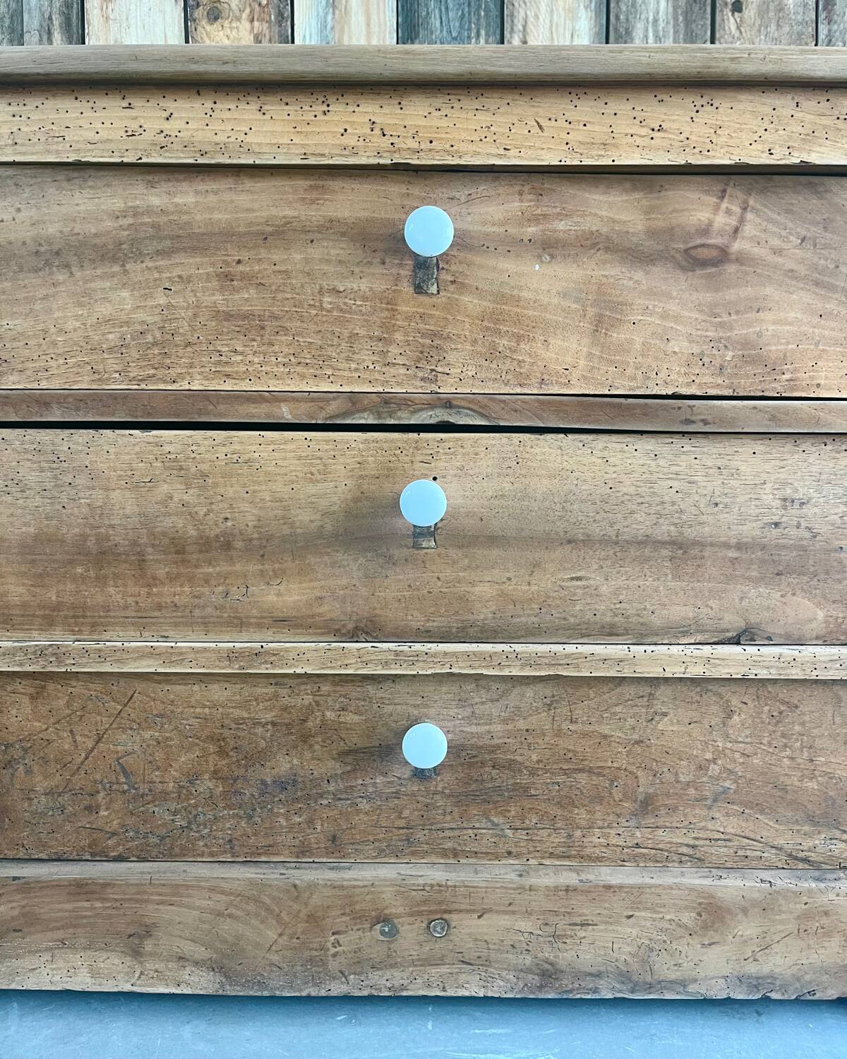 Walnut chest of drawers