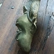Masque africain vintage en bronze