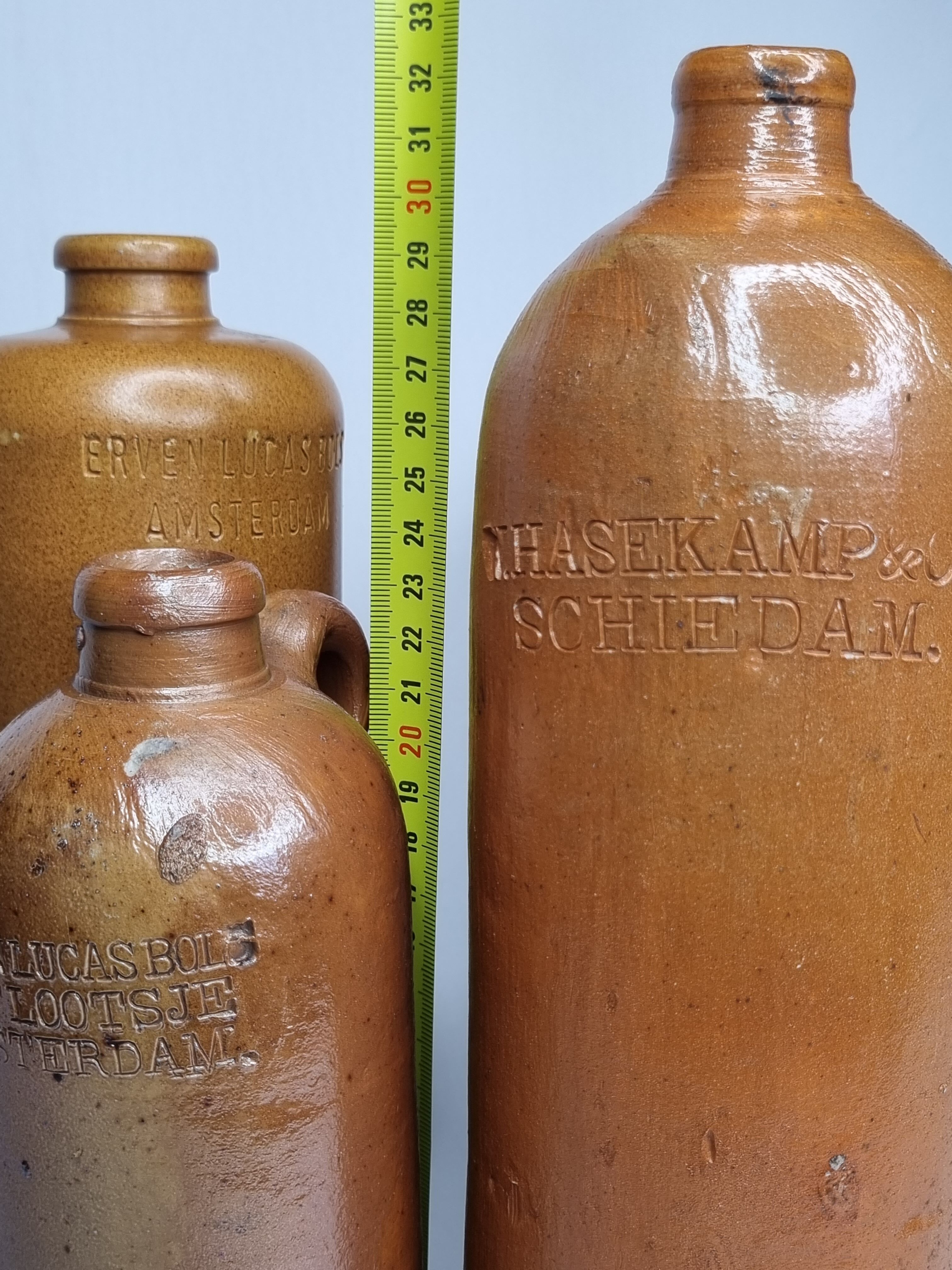 Ensemble de six bouteilles en grès Bols Amsterdam