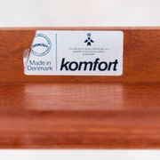 Table basse danoise en teck. Fabricant Komfort Danemark. Années 70