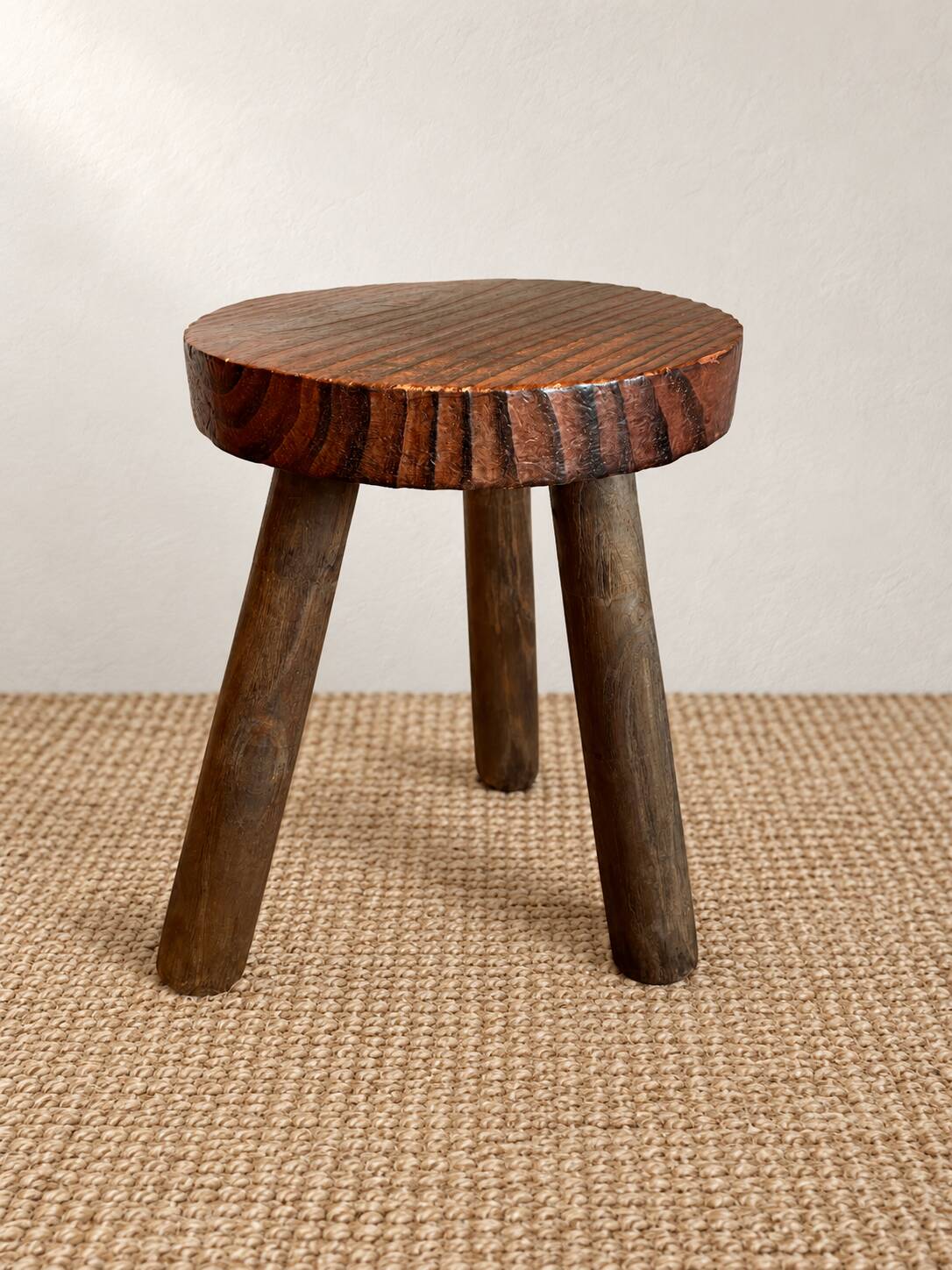 Ancien tabouret de ferme