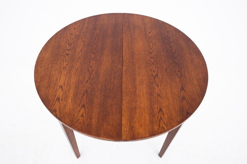 Round table from the 60s, Poland. After renovation.