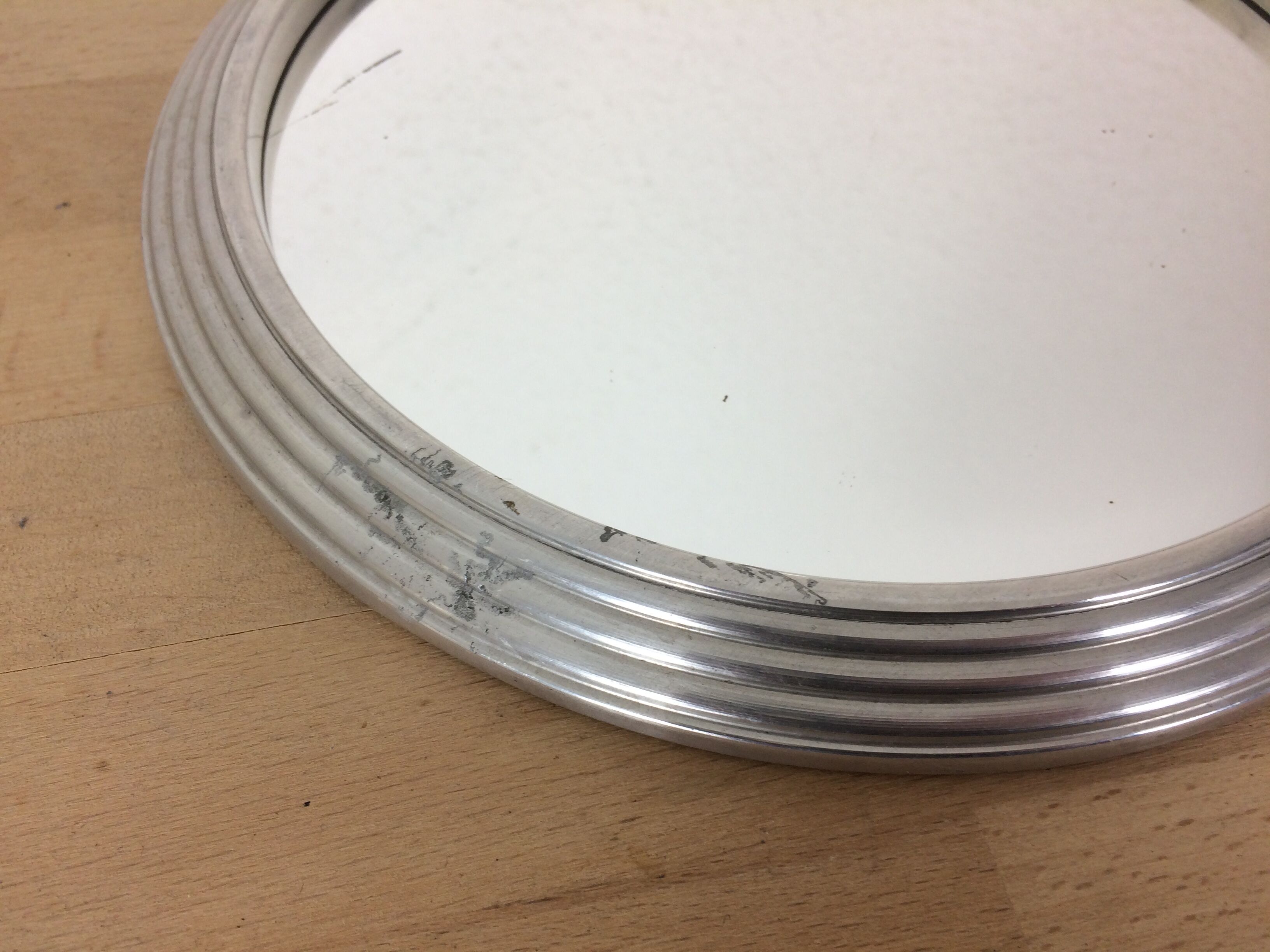 Silver round mirror 23 cm