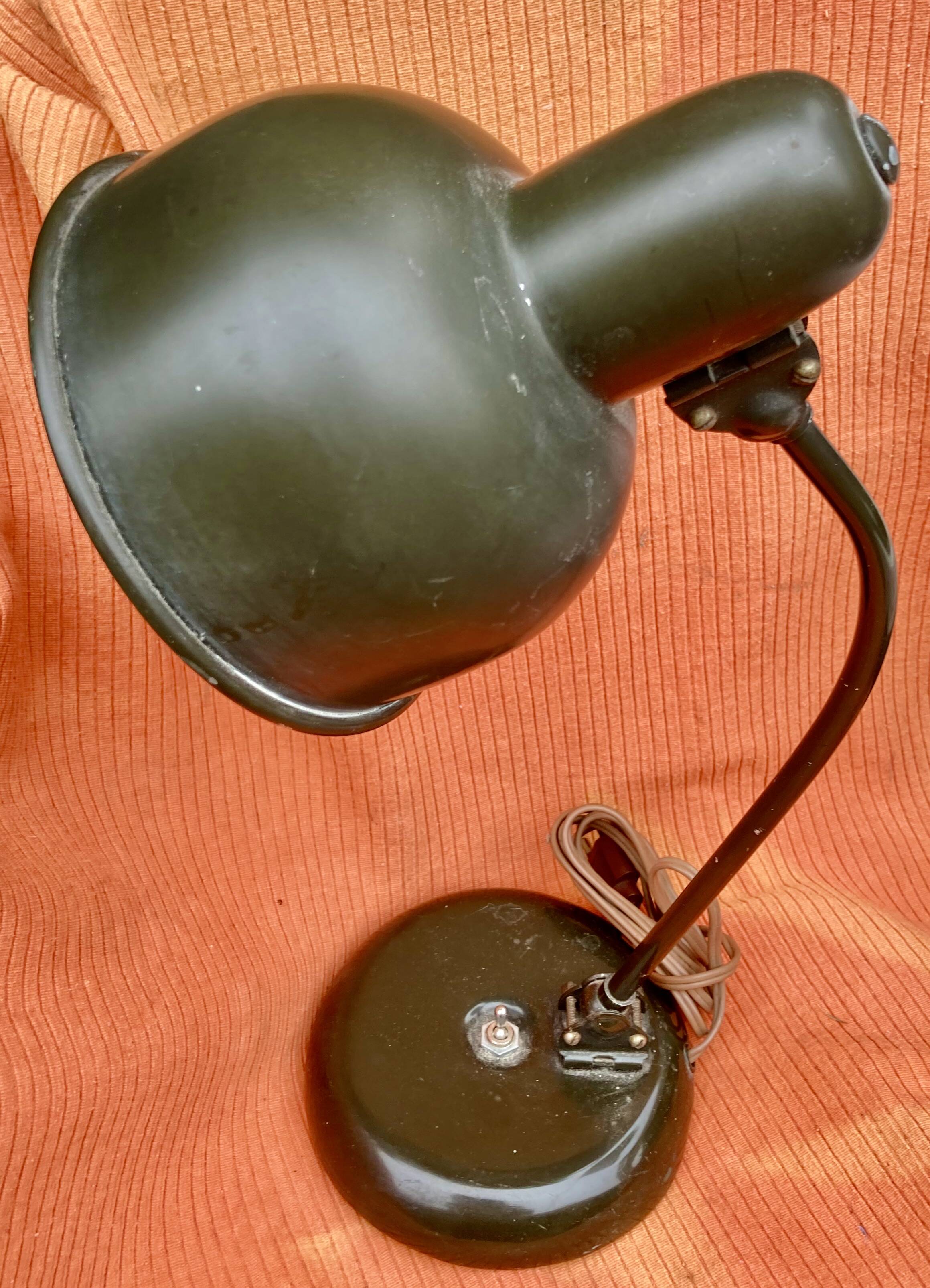Lampe de bureau atelier Christian Dell 1930, luminaire industrielle