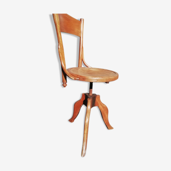 "American seat" type wooden office chair