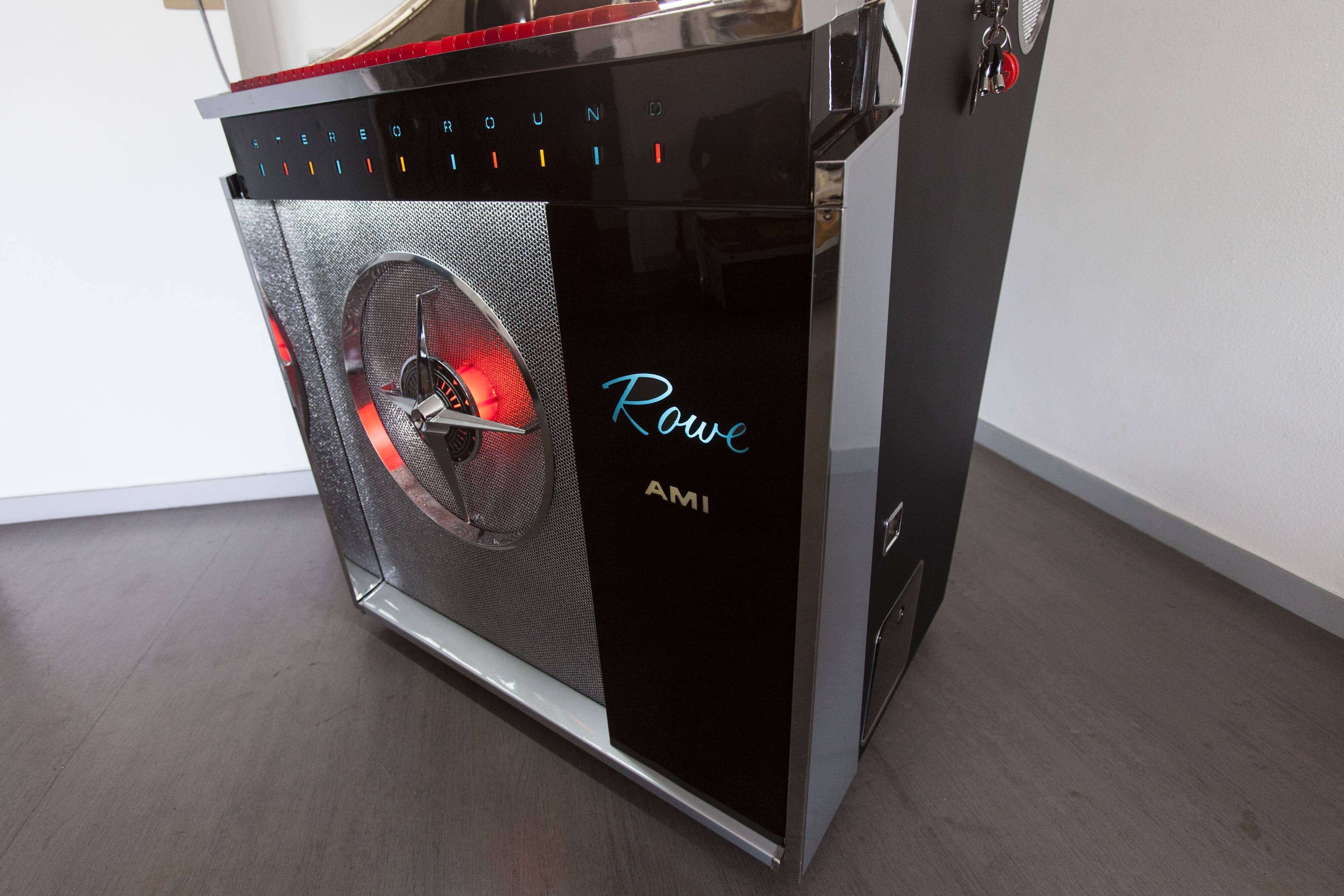 Jukebox Rowe friend from 1963 model "Jal" capa 100 vinyls pop, rock, metal compilation from 1950 to 1990