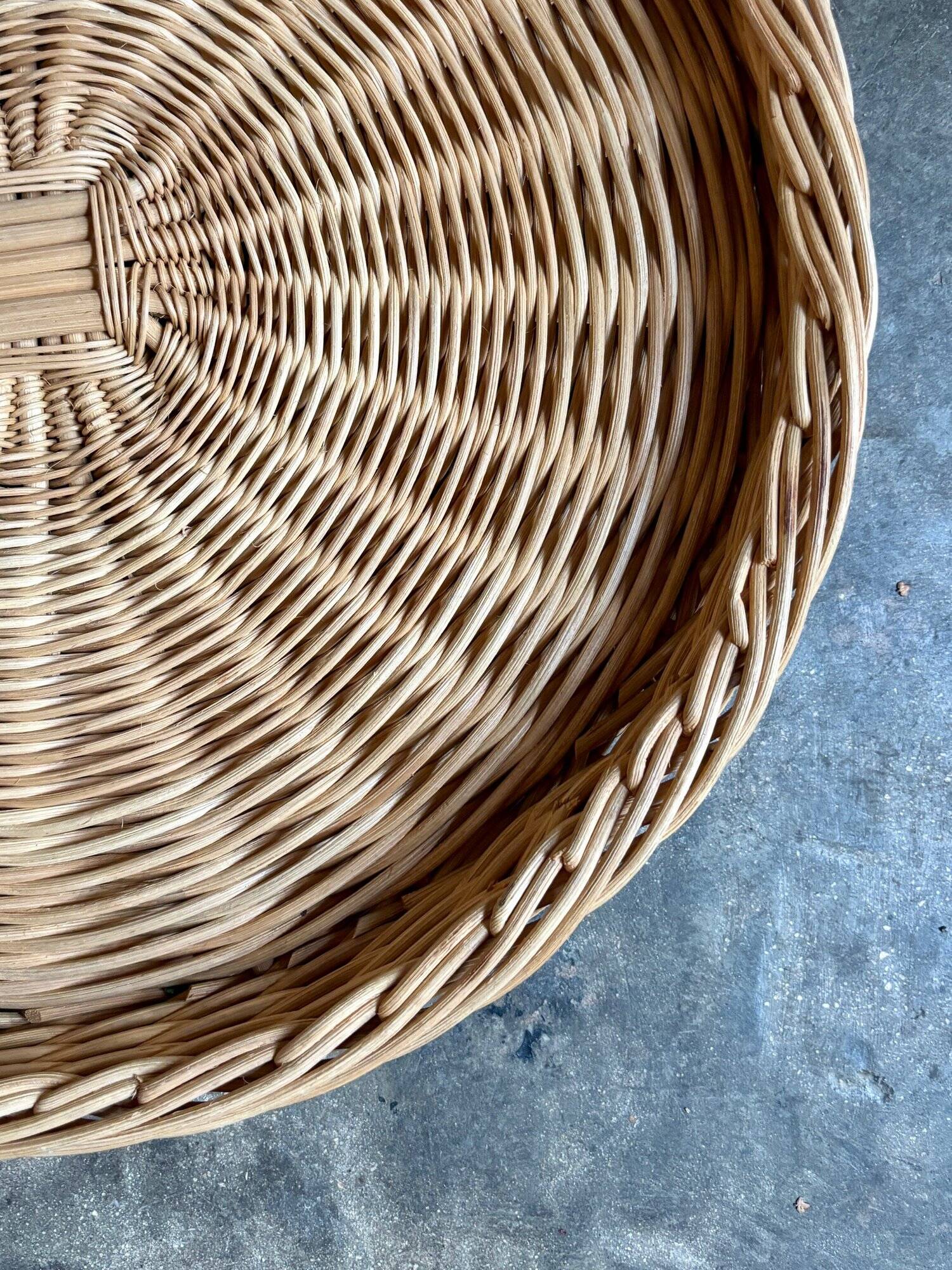 Woven wicker tray ⌀ 40 cm
