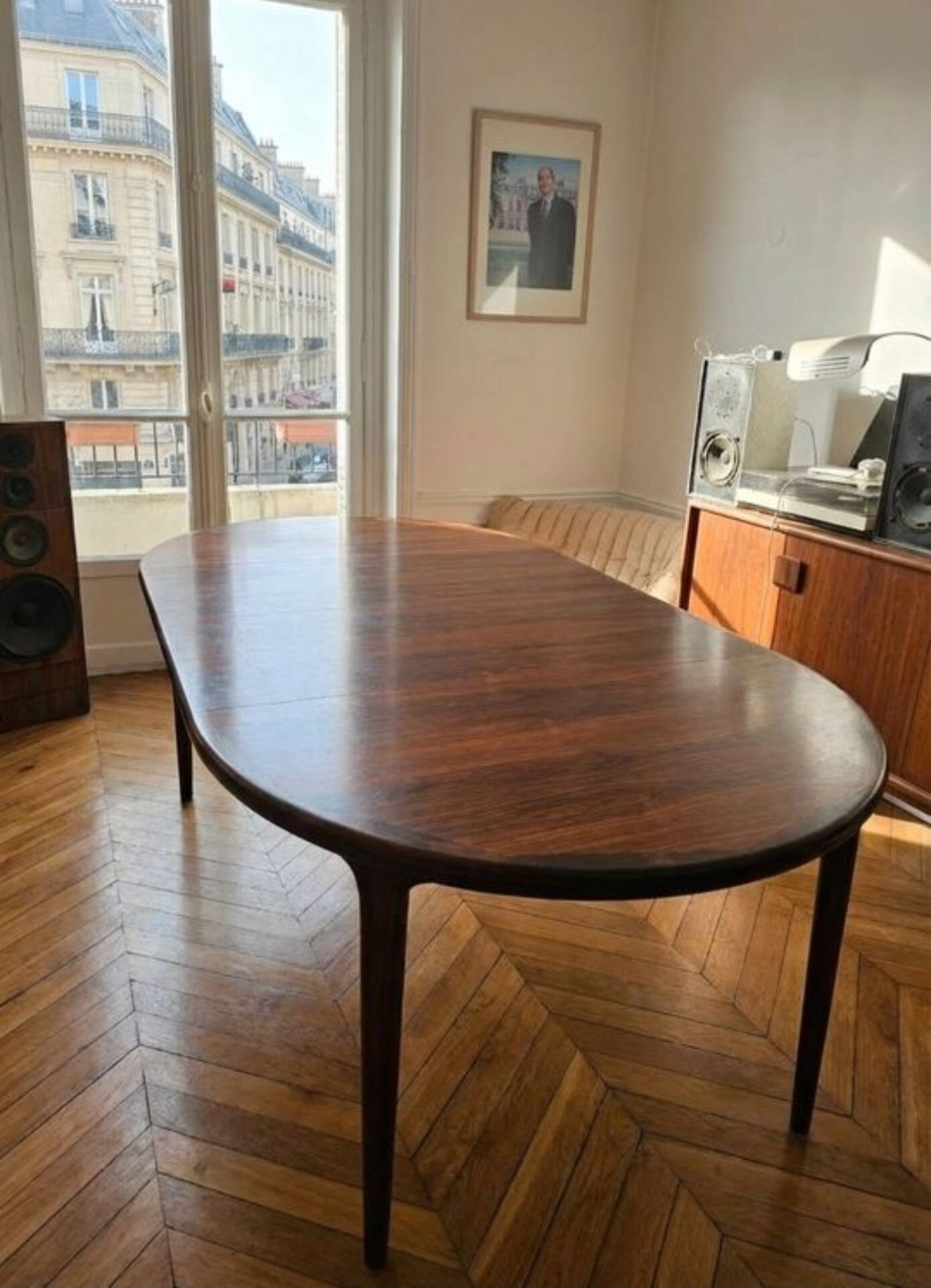 Round table by VV Møbler Spottrup extendable in rosewood