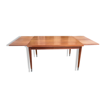Table à manger scandinave avec deux allonges