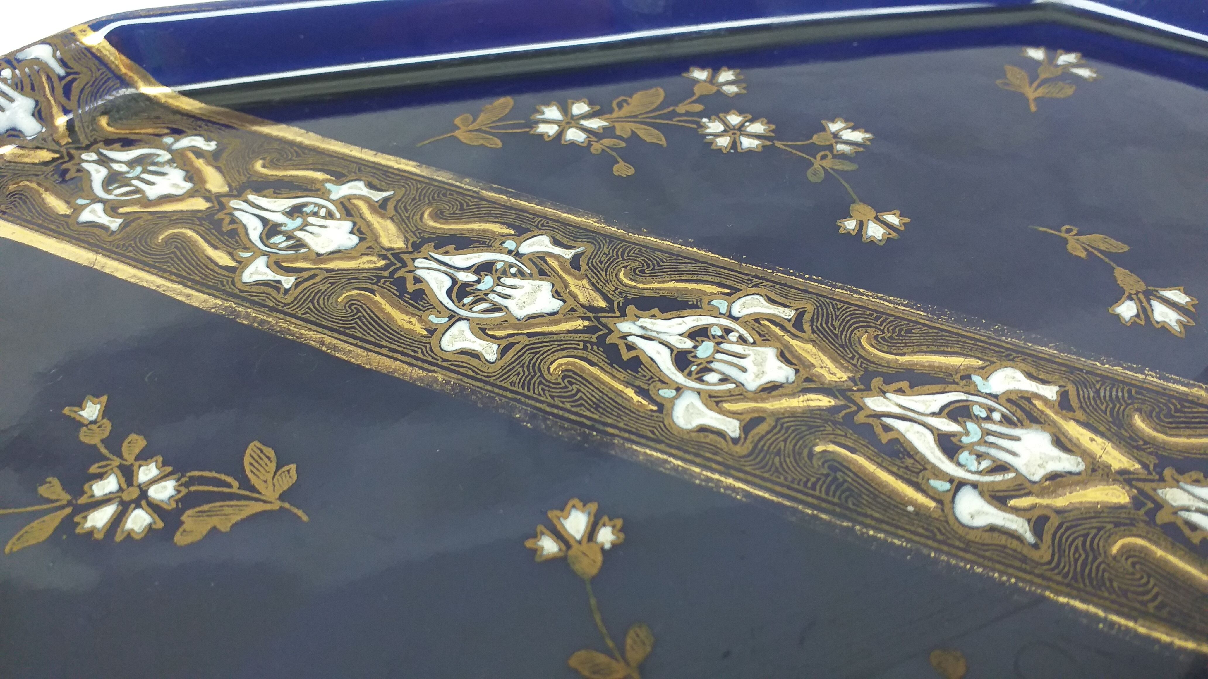 Flat Lunéville Ket G dark blue & gold enamelled