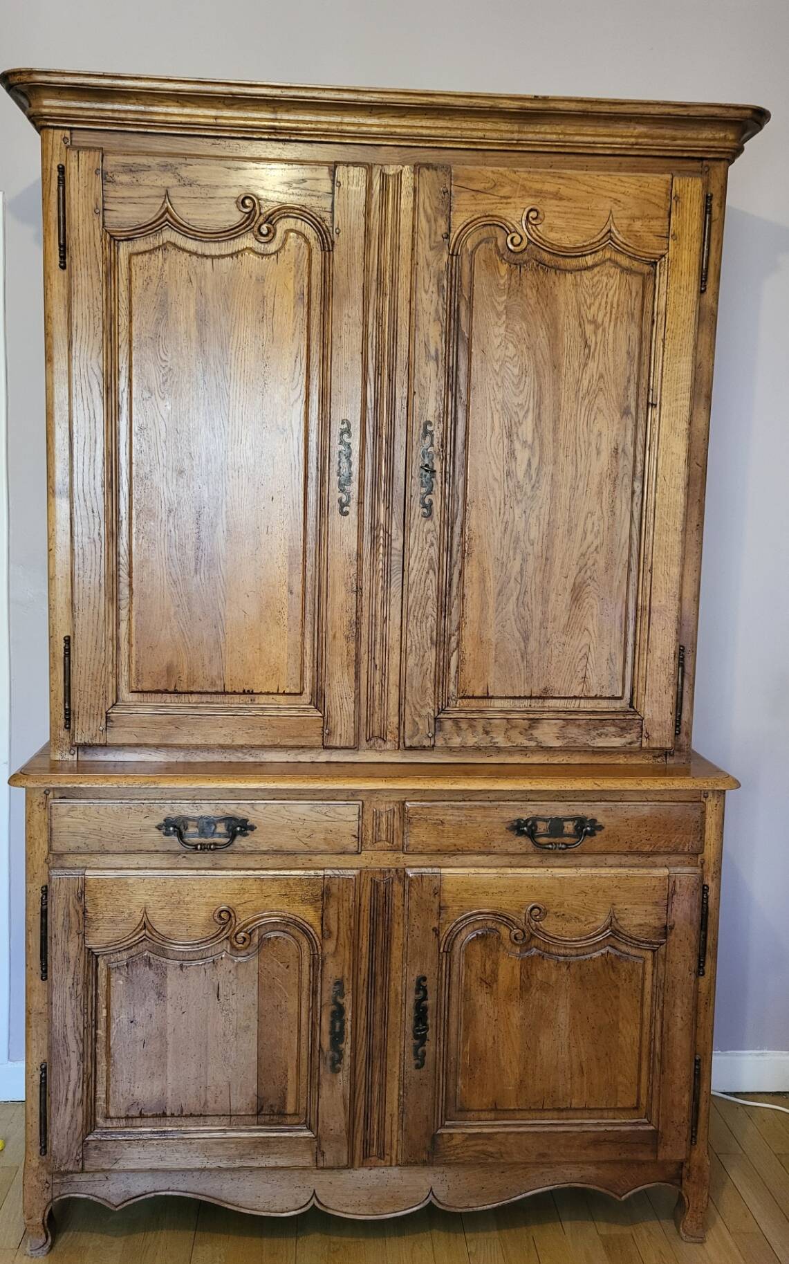 Norman buffet with 2 bodies in solid oak, manufactured by Doudard.