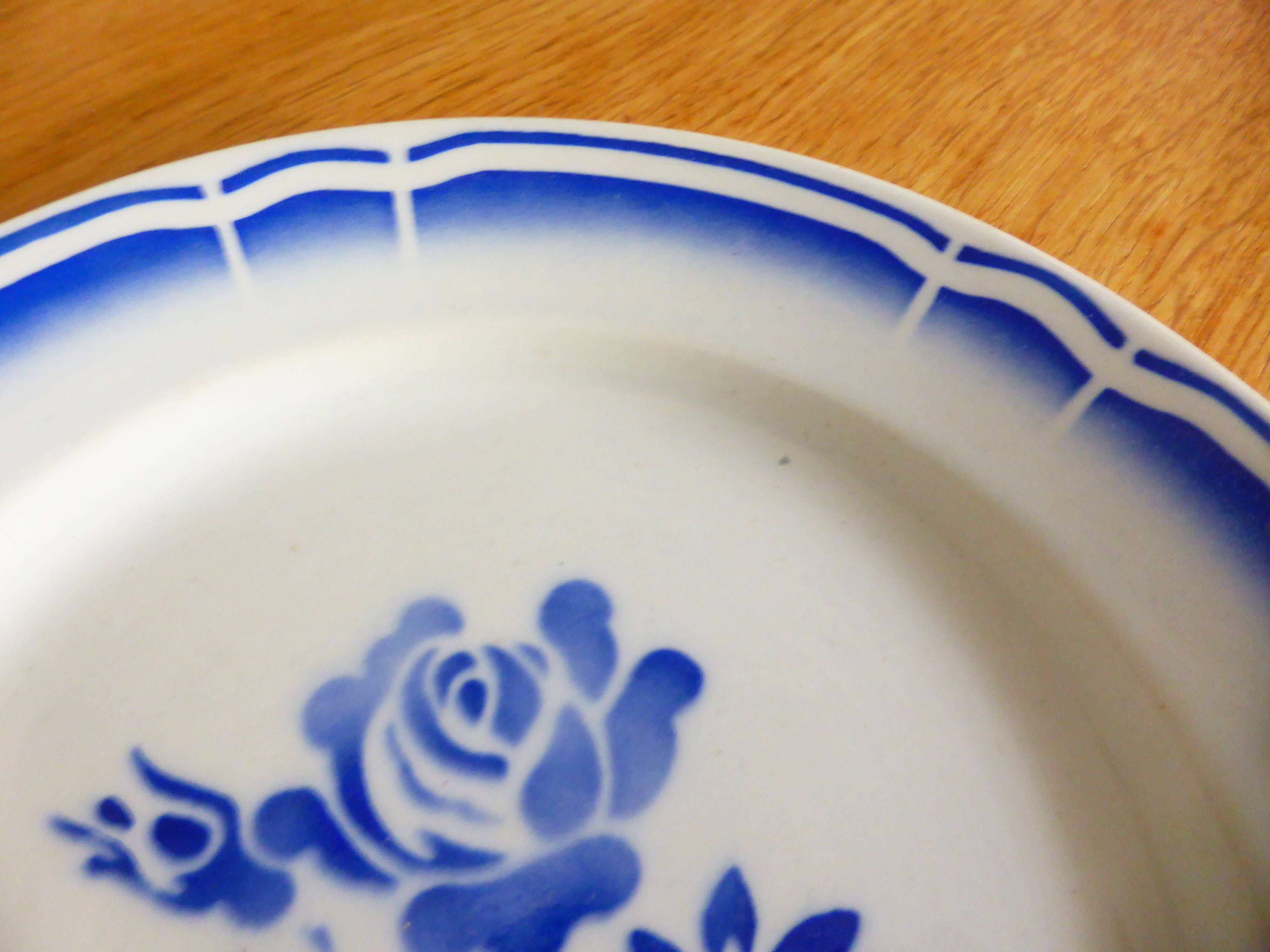 1 dessert plate (221213)