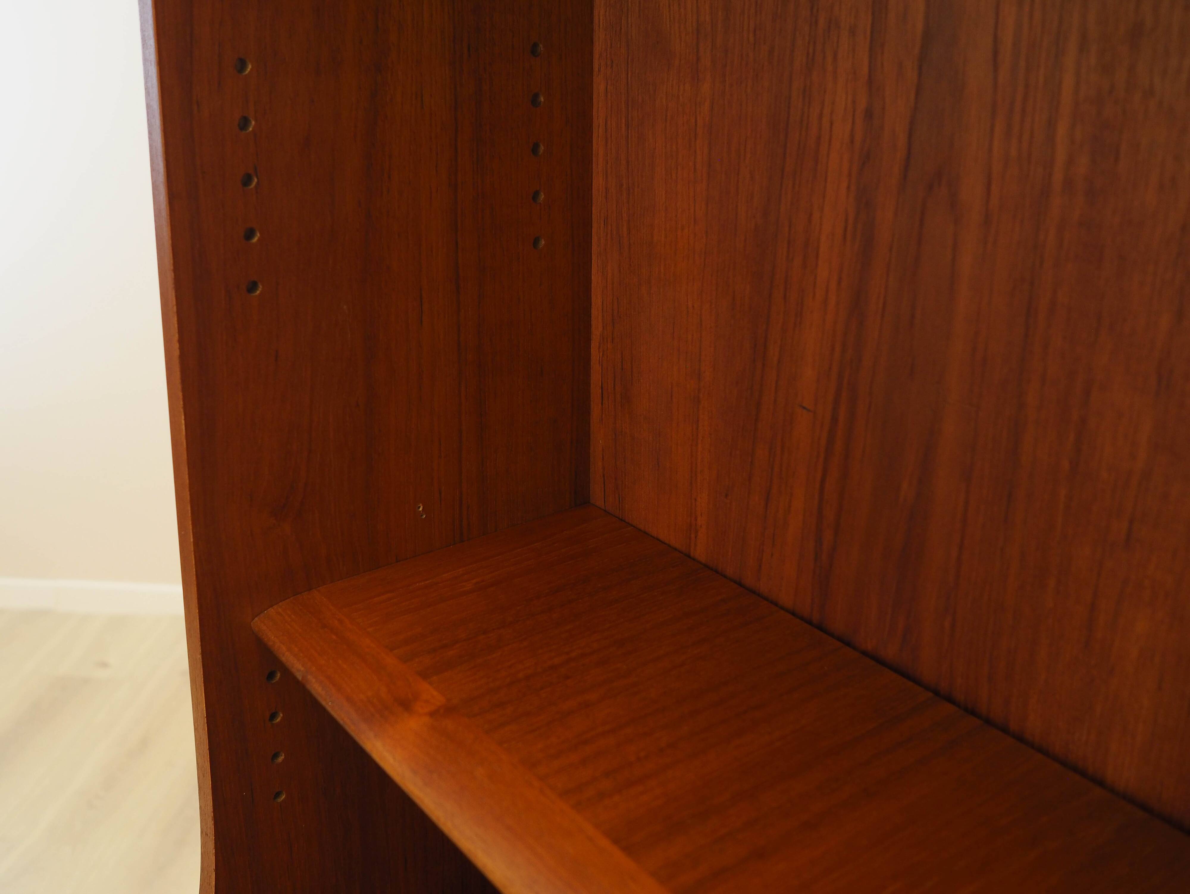 Teak bookcase, Danish design, 1970s, designer: Johannes Sorth