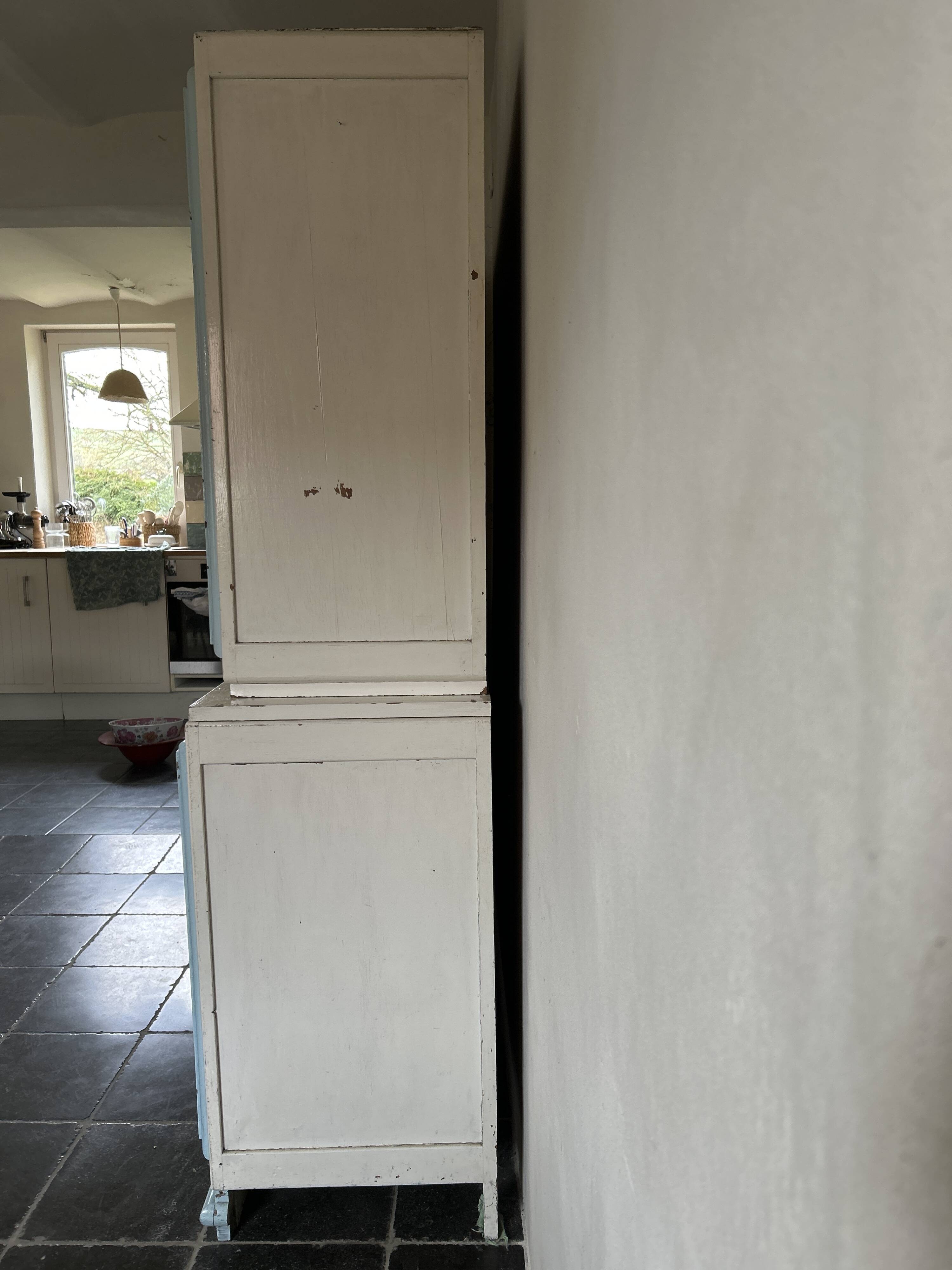 Armoire de cuisine vintage bleue