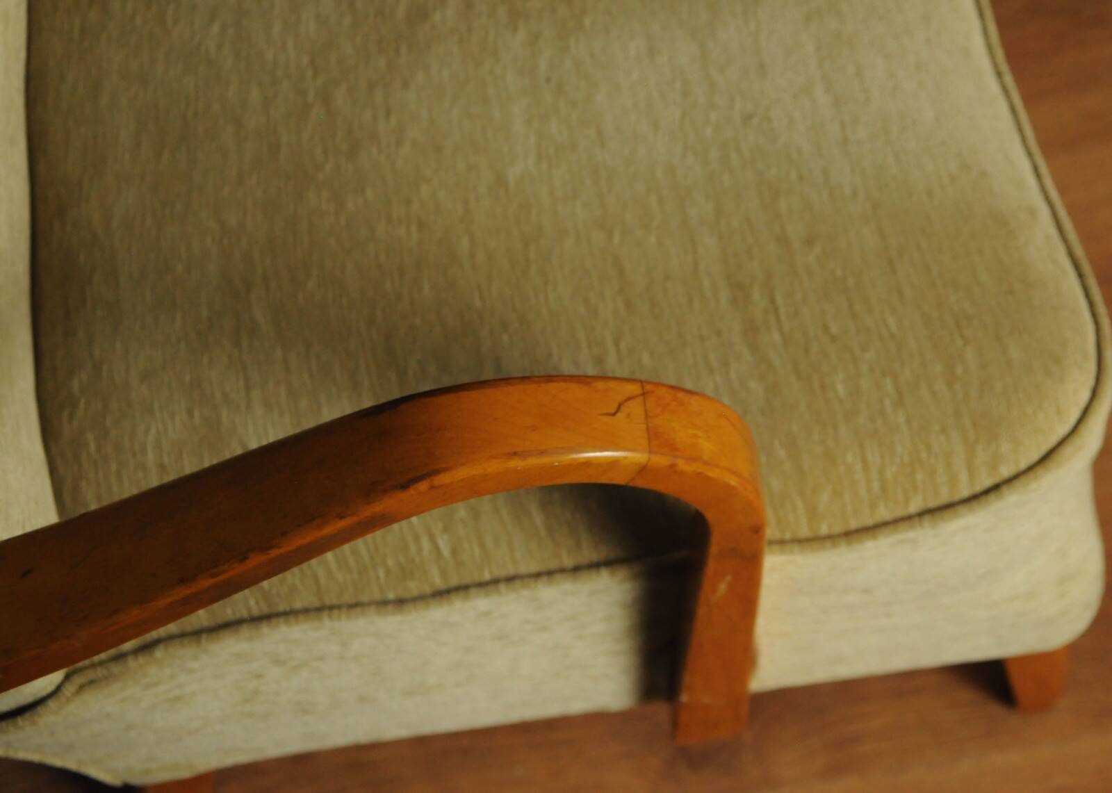 Scandinavian armchair "Pulman"