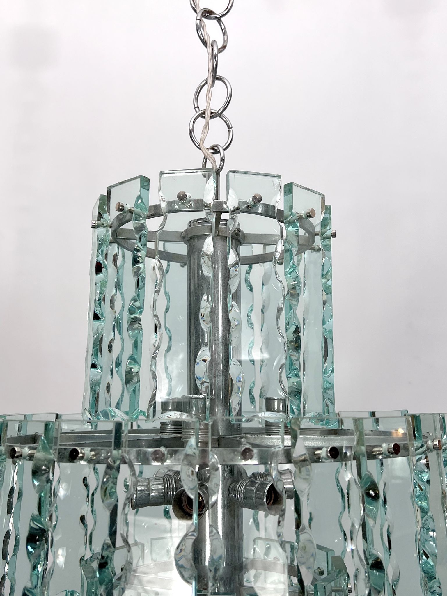 Italian cut glass chandelier by Zero Quattro. 1970s