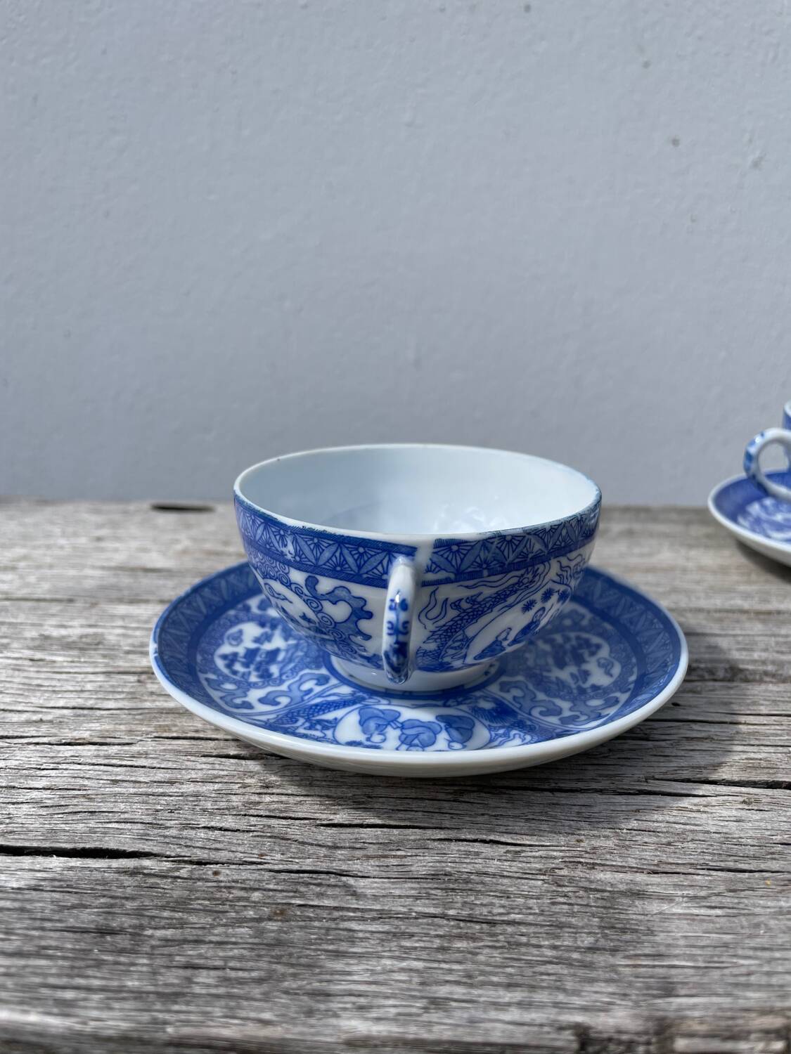 4 tasses porcelaine bleu Japon