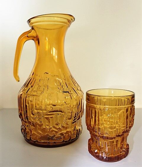 Service amber glasses and Bormioli decanter