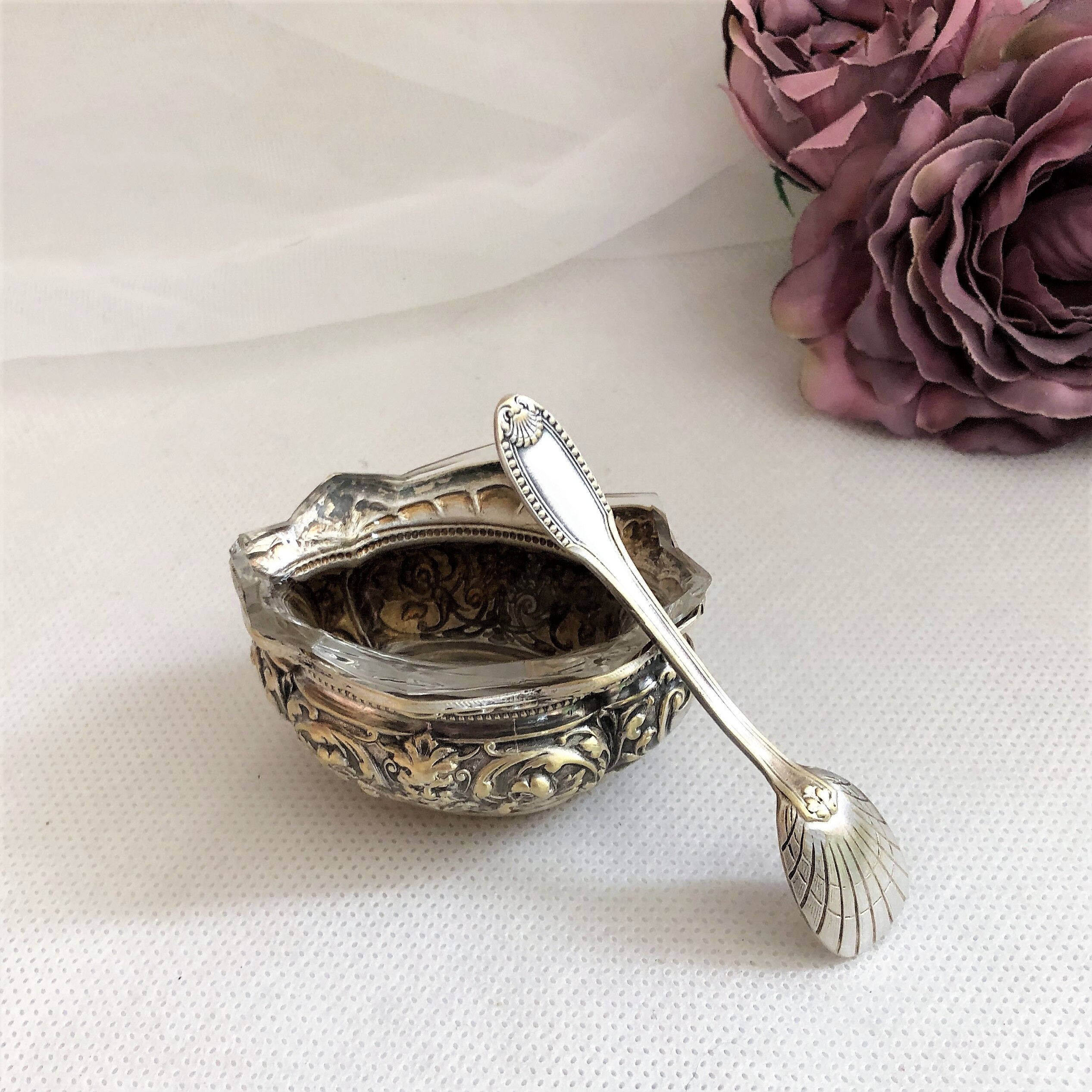 Silver metal salter and glass with salt shovel