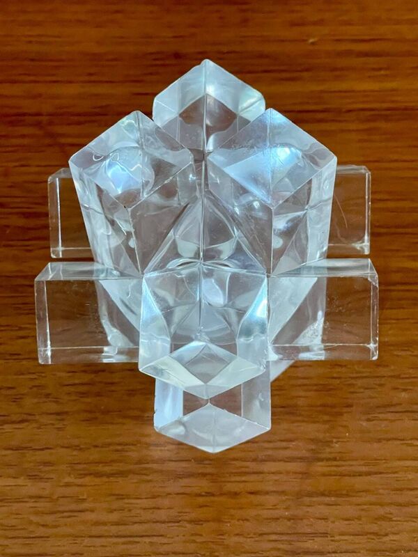 Casse tête chinois en plexiglas, circa 1970