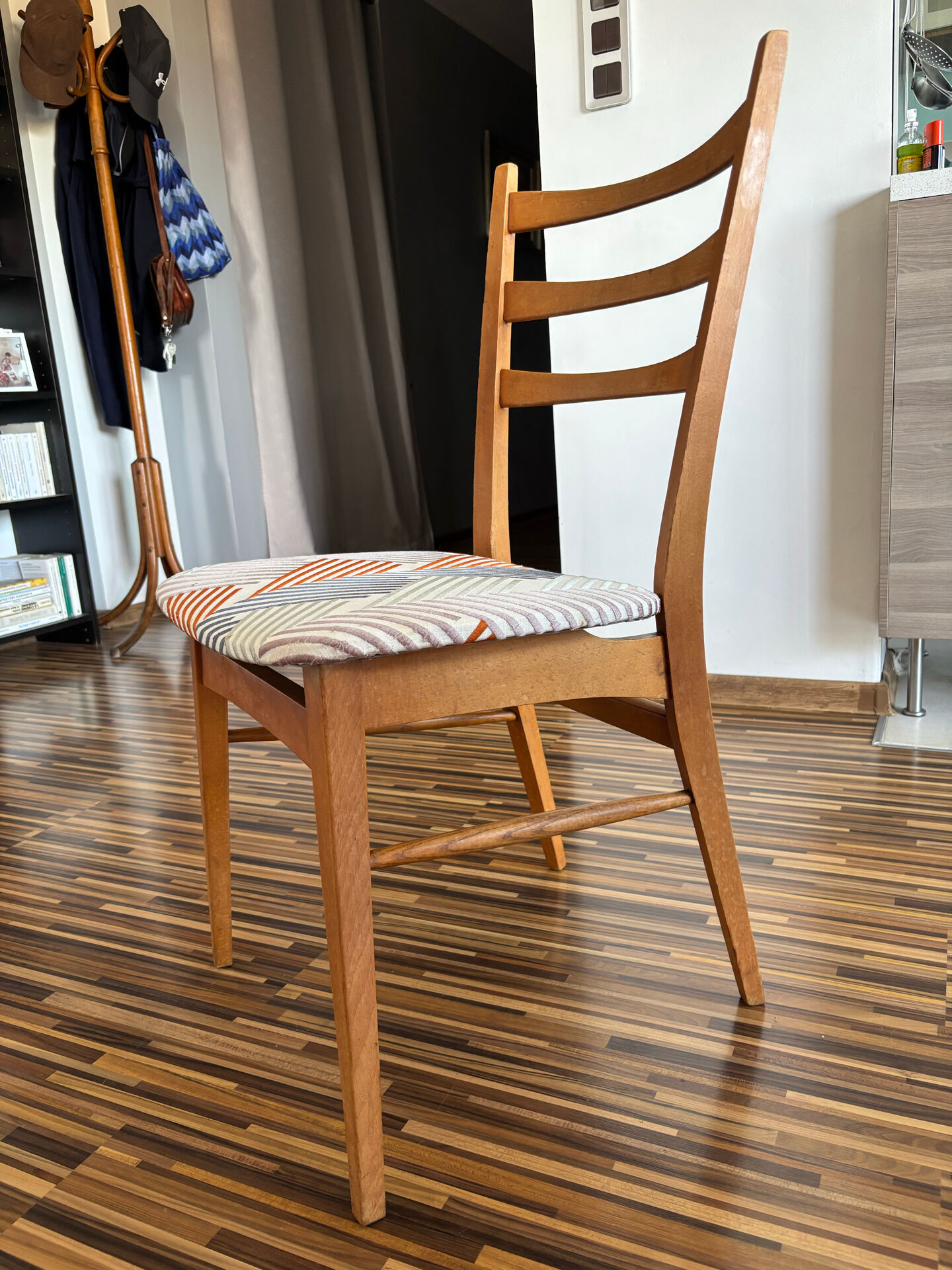 4 chairs