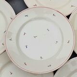 8 flat plates with earthenware seedings of multicolored florets