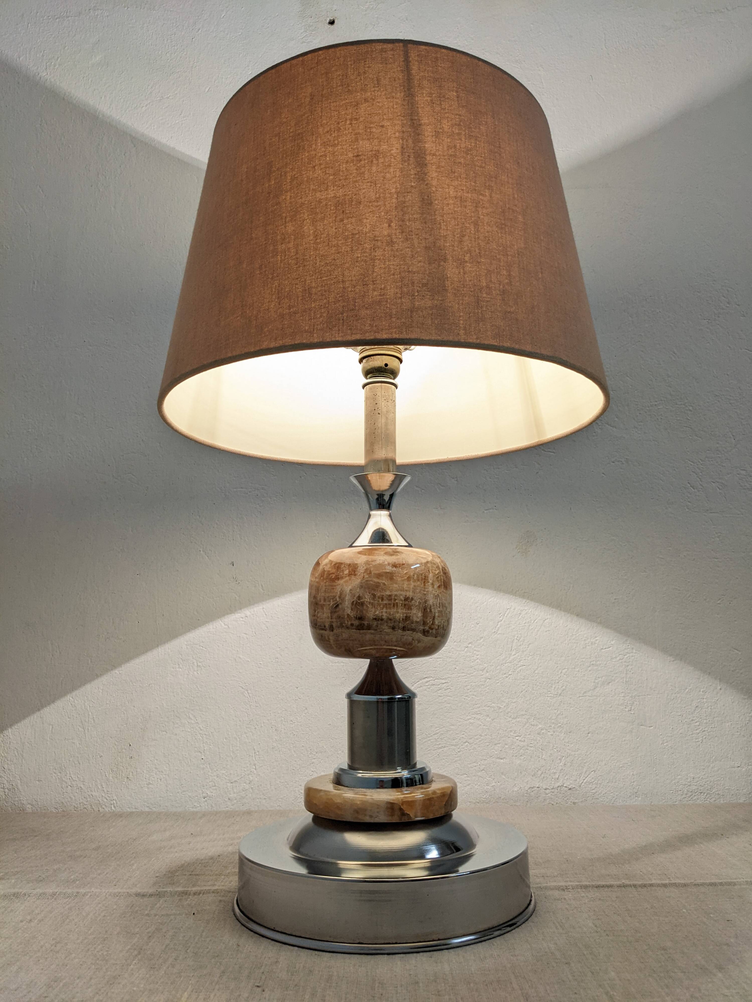 Living lamp in onyx and chromed metal from the 60s/70s