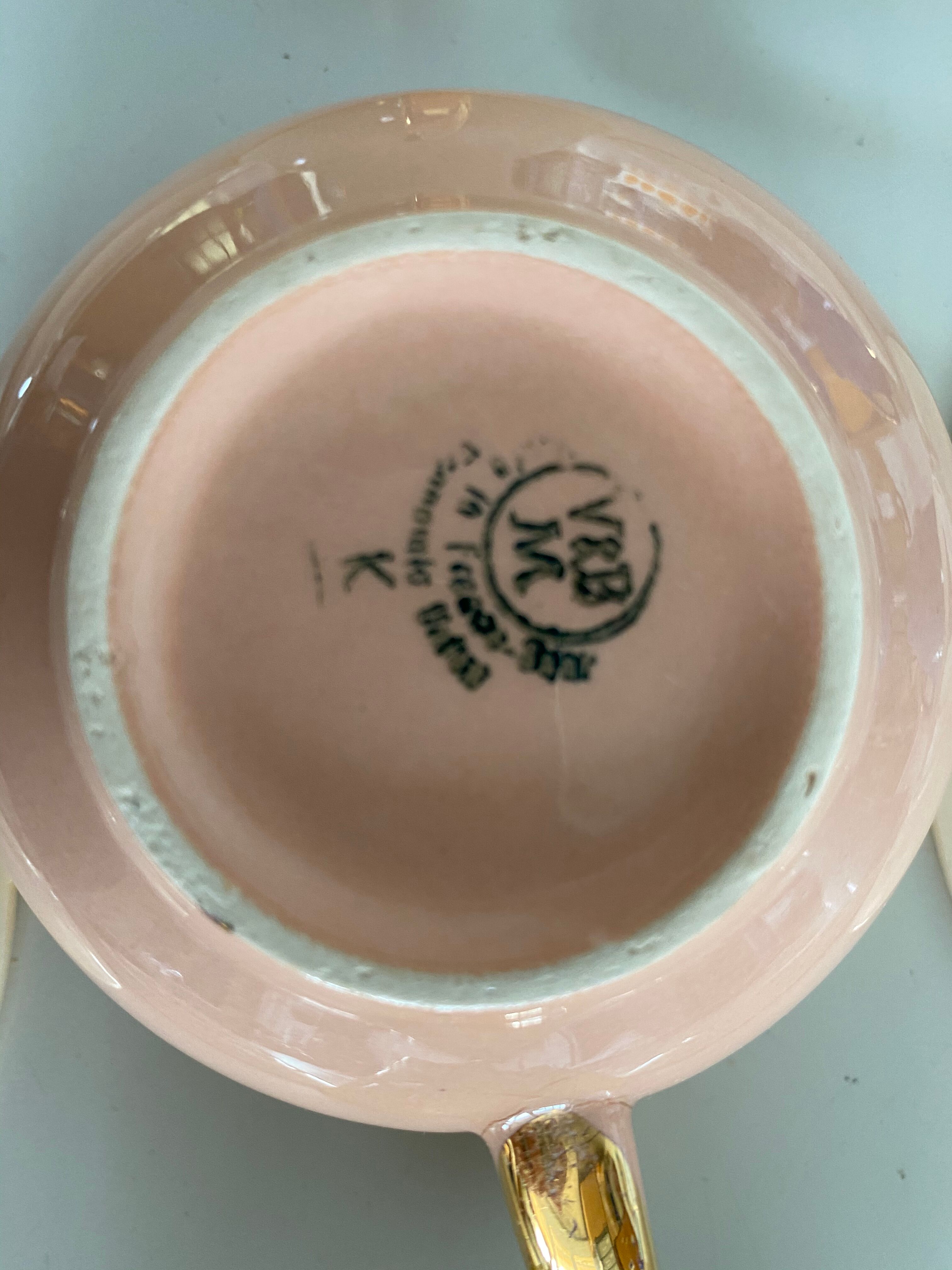 6 cups with Villeroy Boch saucers