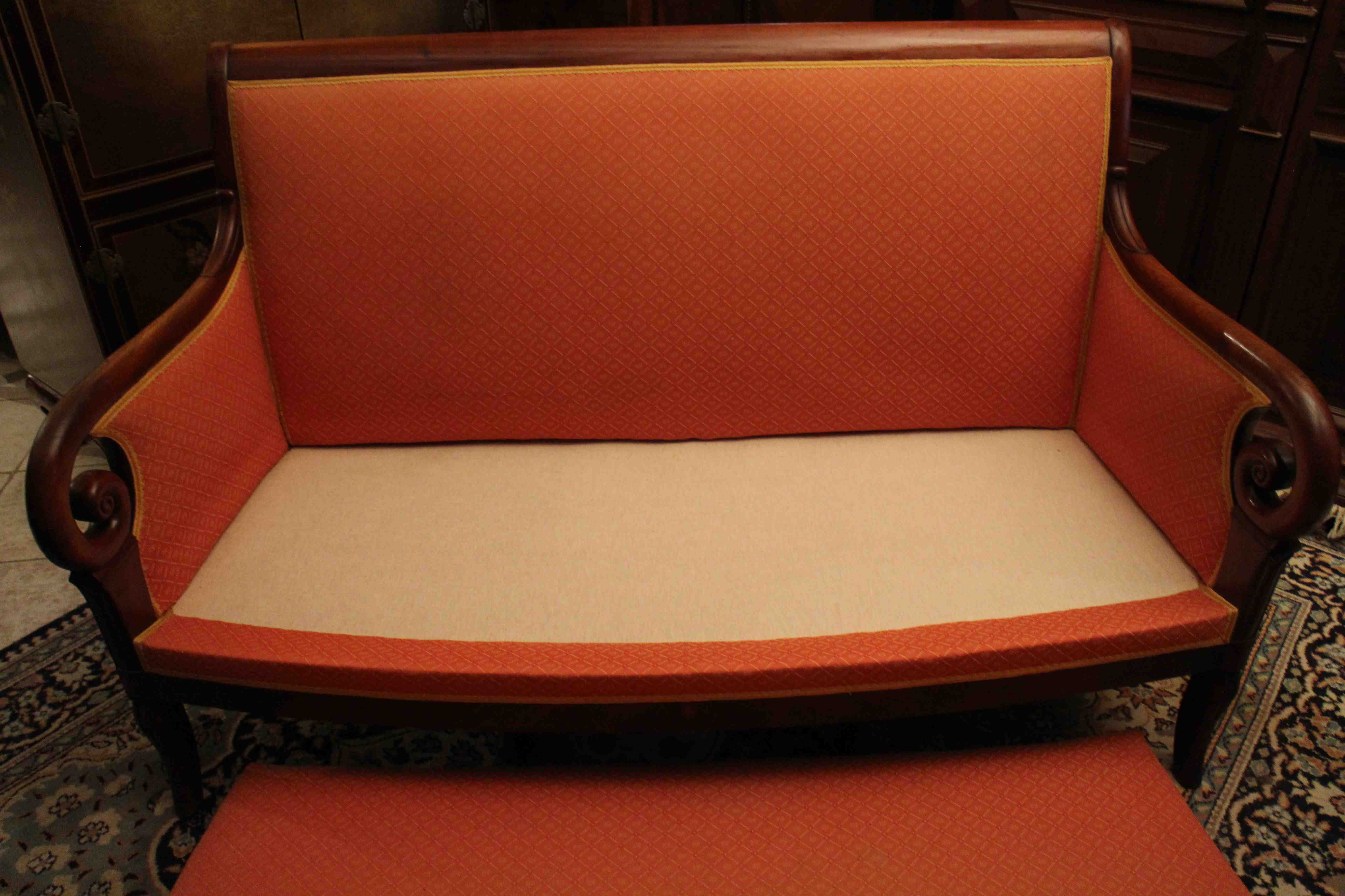 19th-century mahogany sofa Restoration